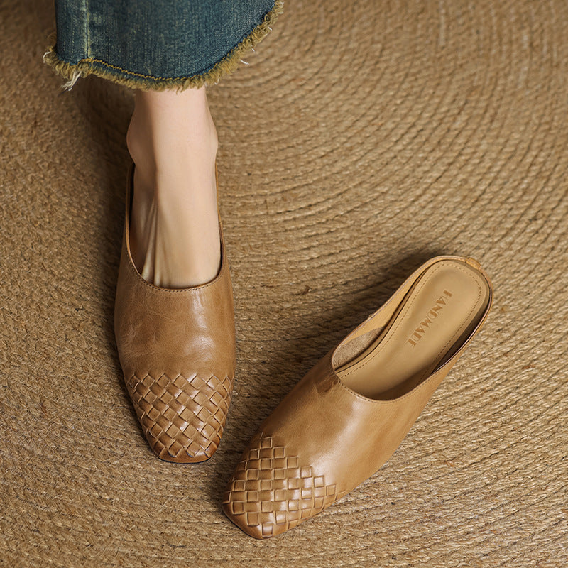 Dalvi – Mules de cuero con estilo relajado