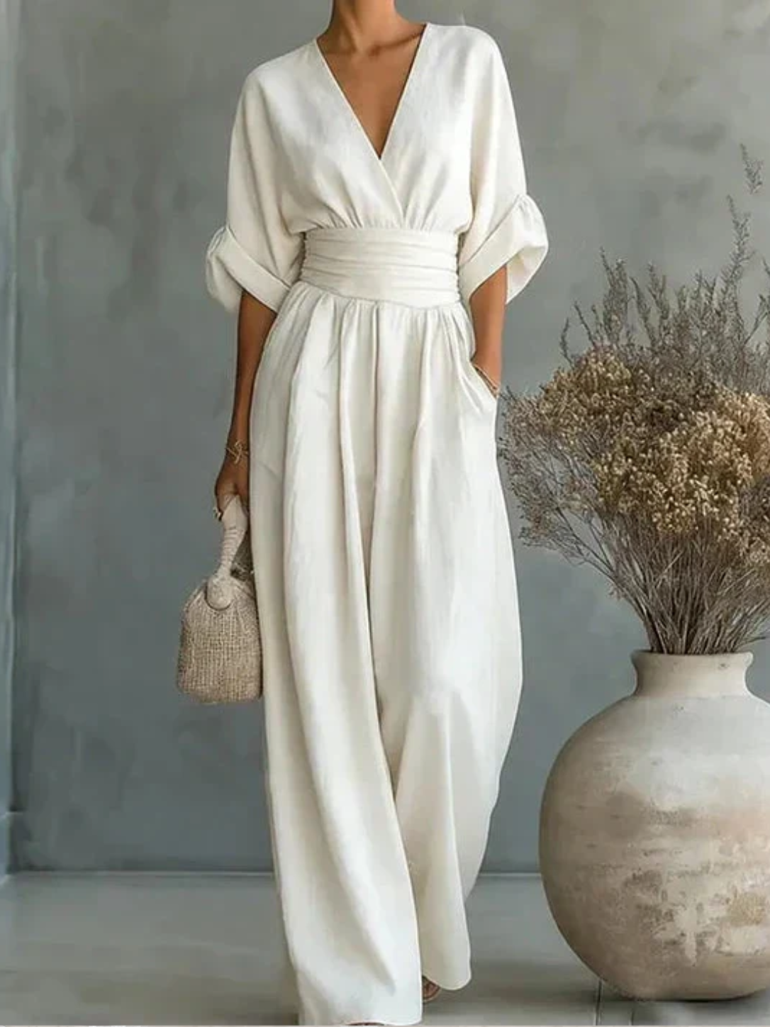 Kiara | Long Flowing Garments with Flow and Design