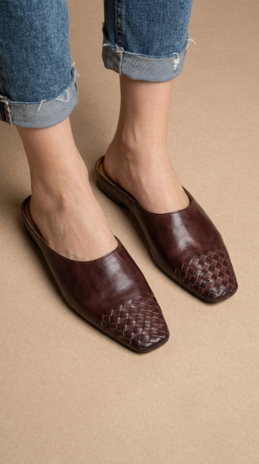 Dalvi – Mules de cuero con estilo relajado