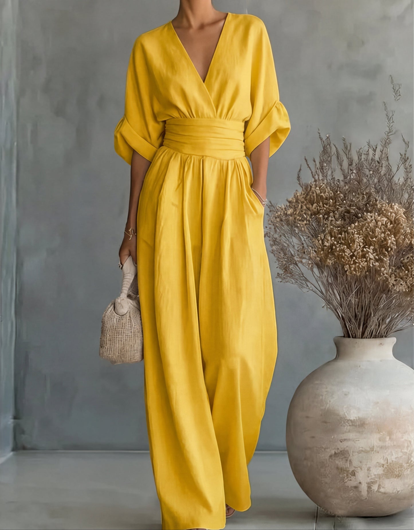 Kiara | Long Flowing Garments with Flow and Design